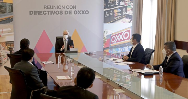 SE REÚNE ALFREDO DEL MAZO CON EMPRESARIOS DE LA CADENA OXXO Y FEMSA PARA IMPULSAR EXPANSIÓN DE ESTAS COMPAÑÍAS EN EDOMÉX