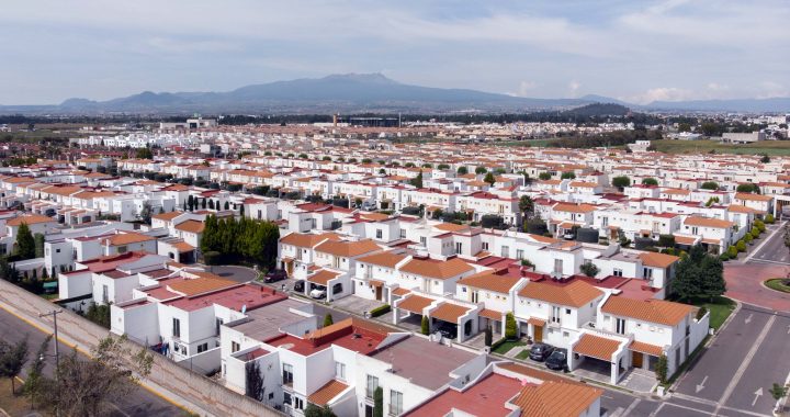 RECONOCEN EMPRESARIOS AVANCES EN EL EDOMÉX SOBRE LA CERTEZA JURÍDICA QUE REQUIEREN SUS INVERSIONES