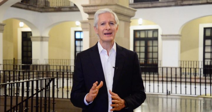 INFORMA ALFREDO DEL MAZO QUE EL EDOMÉX PERMANECE EN SEMÁFORO ROJO PARA DISMINUIR EL RITMO DE CONTAGIOS