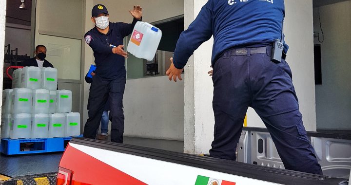 GOBIERNO MUNICIPAL RECIBE DONACIÓN DE LÍQUIDO PARA DESINFECCIÓN DE ESPACIOS PÚBLICOS