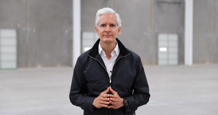 ANUNCIA ALFREDO DEL MAZO REAPERTURA ORDENADA DE ALGUNAS ACTIVIDADES EN APOYO A LA ECONOMÍA FAMILIAR; SIGUE EDOMÉX EN SEMÁFORO ROJO
