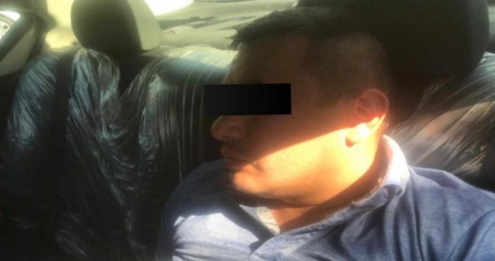 Policías de Tlalnepantla recuperan dos vehículos robados y detienen a uno