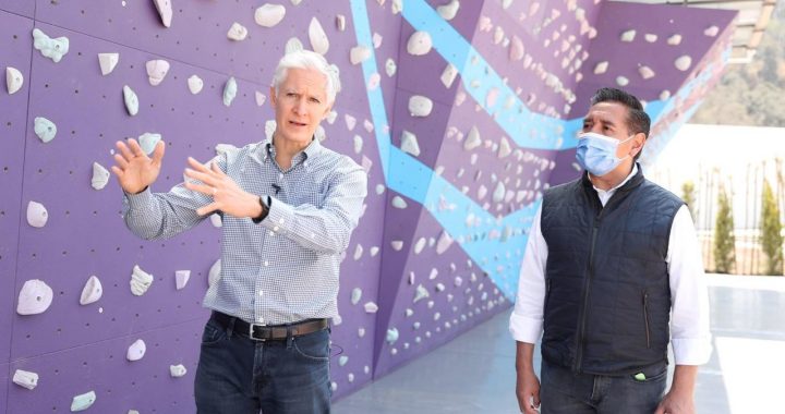 ENTREGA ALFREDO DEL MAZO MODERNIZACIÓN DE LA UNIDAD DEPORTIVA DE AMECAMECA, LA MÁS IMPORTANTE EN LA REGIÓN DE LOS VOLCANES