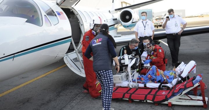 TRASLADAN DIFEM Y RELÁMPAGOS A NIÑO PARA TRASPLANTE DE CORAZÓN