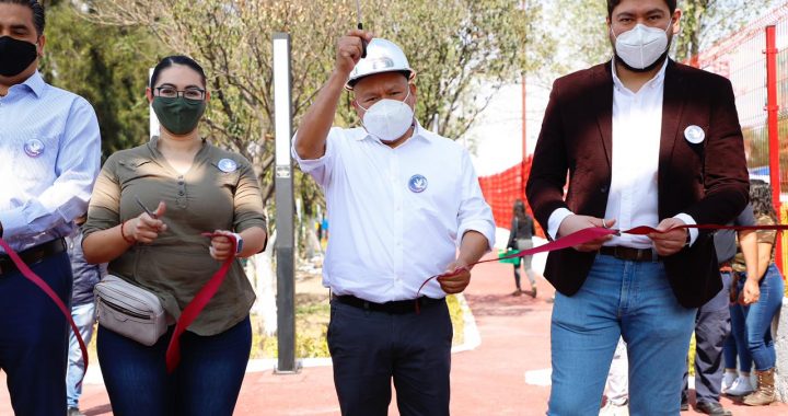Entregan deportivo con perspectiva de género en Tlalnepantla