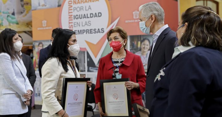 RECIBEN EMPRESAS Y SINDICATOS DISTINTIVO NARANJA POR LA IGUALDAD