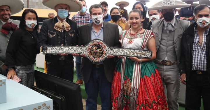 CONFECCIONAN ARTESANOS DE TOLUCA CINTURÓN MESTIZO QUE SE DISPUTARÁ ENTRE PUGILISTAS A NIVEL MUNDIAL