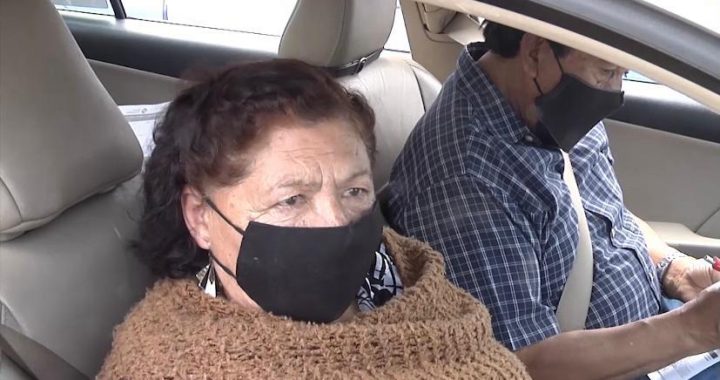 CONSIDERA ROSA MARÍA GARDUÑO QUE COMPLETAR DOSIS DE LA VACUNA CONTRA COVID-19 REPRESENTA SEGUIR ADELANTE CON SUS FAMILIAS