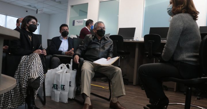 VISITA ADEE CENTRO DE SERVICIOS AL INVERSIONISTA