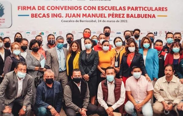 FIRMA GOBIERNO DE COACALCO CONVENIO CON INSTITUCIONES EDUCATIVAS PRIVADAS.