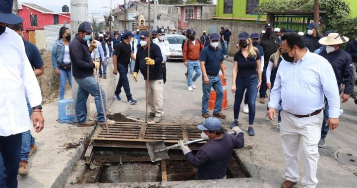 HUIXQUILUCAN REALIZA LIMPIEZA DE DRENAJES Y CALLES PARA SALVAGUARDAR LA VIDA Y BIENES DE LA POBLACIÓN