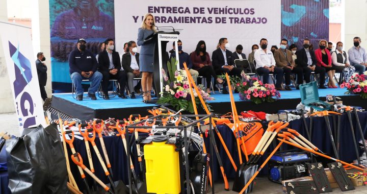 ENTREGA HUIXQUILUCAN VEHÍCULOS Y EQUIPAMIENTO AL PERSONAL DEL SISTEMA AGUAS