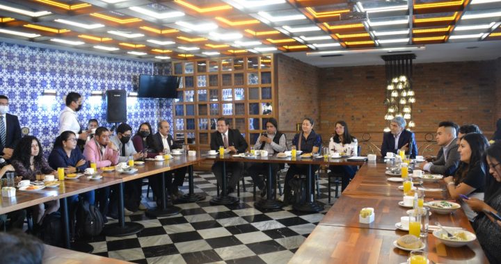 ESTÁ SECRETARIO GENERAL DE GOBIERNO DEDICADO AL CIEN POR CIENTO A SU RESPONSABILIDAD EN EL GABINETE ESTATAL Y NO TIENE DISTRACCIÓN ALGUNA