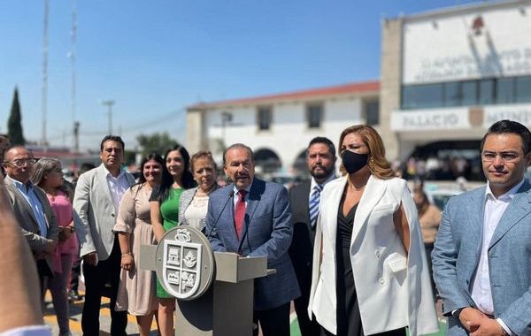*Cumple Pedro Rodríguez a los atizapenses, al mejorar la atención a la ciudadanía y volverla más dinámica.