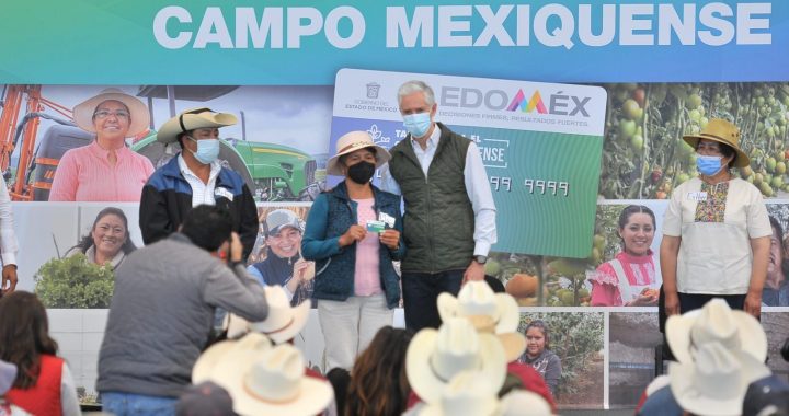 ENTREGA ALFREDO DEL MAZO LAS PRIMERAS 5 MIL TARJETAS DE ESTA TEMPORADA PARA EL CAMPO MEXIQUENSE; SERÁN 50 MIL PARA CAMPESINOS DE TODO EL ESTADO