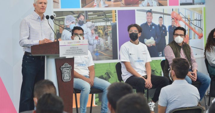 ENTREGA GOBERNADOR ALFREDO DEL MAZO LAS PRIMERAS 5 MIL 600 “BECAS CIENCIA EDOMÉX” Y EQUIPAMIENTO DE CINCO CENTROS DE COOPERACIÓN ACADEMIA INDUSTRIA