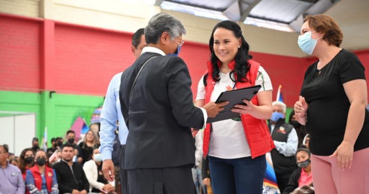 RECIBEN CANASTAS ALIMENTARIAS MEXIQUENSES DE LOS MUNICIPIOS DE TEOLOYUCAN, HUEYPOXTLA Y HUEHUETOCA
