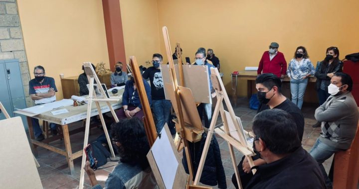 IMPARTEN CURSO SOBRE CONCEPTOS DE DIBUJO AL CARBONCILLO EN EL MUSEO TALLER NISHIZAWA