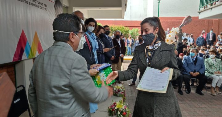EGRESAN MÁS DE 12 MIL MEXIQUENSES DE CURSOS ESCOLARIZADOS DE LAS ESCUELAS DE ARTES Y OFICIOS