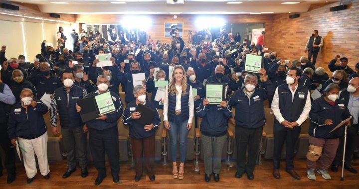 ENTREGA FERNANDA CASTILLO DE DEL MAZO VISAS A ADULTOS MAYORES PARA REENCONTRARSE CON FAMILIARES MIGRANTES