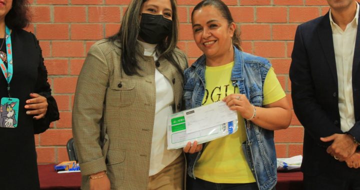 RATIFICA GOBIERNO DE ARMANDO NAVARRETE COMPROMISO CON MUJERES AL ENTREGAR APOYOS DEL PROGRAMA “NICOCRÉDITOS”