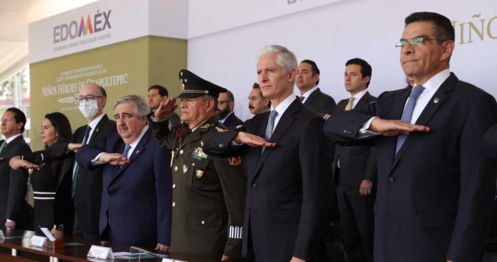 ENCABEZA ALFREDO DEL MAZO LA CEREMONIA CONMEMORATIVA POR EL CLXXV ANIVERSARIO DEL SACRIFICIO DE LOS NIÑOS HÉROES DE CHAPULTEPEC