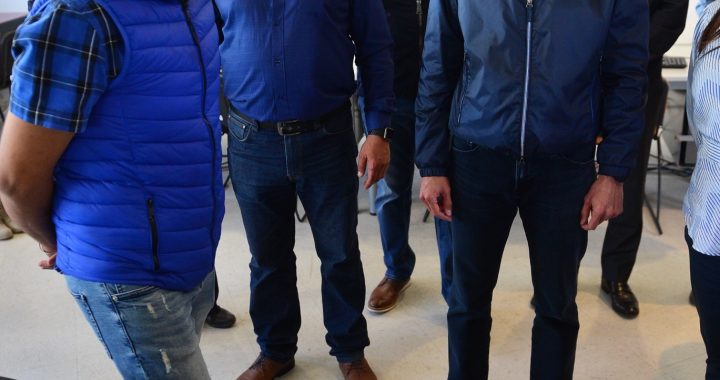 ENTREGA ALFREDO DEL MAZO EL CENTRO DE COOPERACIÓN ACADEMIA- INDUSTRIA DEL TESE, QUE REFUERZA LA PROFESIONALIZACIÓN DE LOS JÓVENES