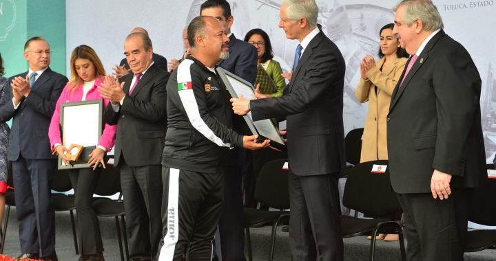 ENTREGA ALFREDO DEL MAZO EL PREMIO ESTATAL DEL DEPORTE 2022 Y ENCABEZA LA CEREMONIA POR EL 112 ANIVERSARIO DE LA REVOLUCIÓN