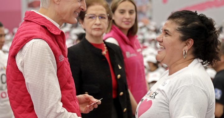 ES SALARIO ROSA UN RECONOCIMIENTO AL TRABAJO QUE LAS AMAS DE CASA HACEN POR SUS FAMILIAS: ALFREDO DEL MAZO