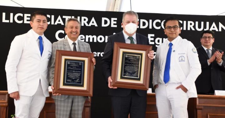 ES NECESARIA LA PROFESIÓN MÉDICA Y CAPACITACIÓN CONSTANTE PARA ATENDER LA DEMANDA DE SALUD DE LA SOCIEDAD