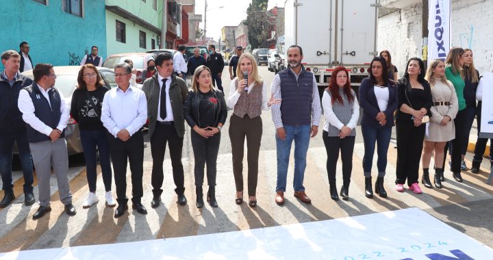 ENTREGA HUIXQUILUCAN REPAVIMENTACIÓN DE CALLES Y BARDA PERIMETRAL DE ESCUELA EN SAN FERNANDO
