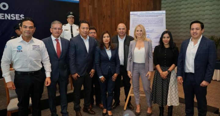 DONA HUIXQUILUCAN ARMAMENTO A SEIS MUNICIPIOS DEL EDOMEX PARA FORTALECER A SUS CORPORACIONES POLICIACAS     