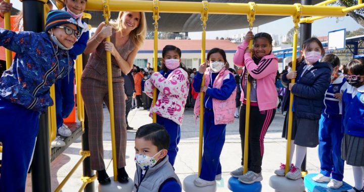 ENTREGA HUIXQUILUCAN MÓDULO DE JUEGOS INFANTILES EN ESCUELA PRIMARIA DE LA RETAMA