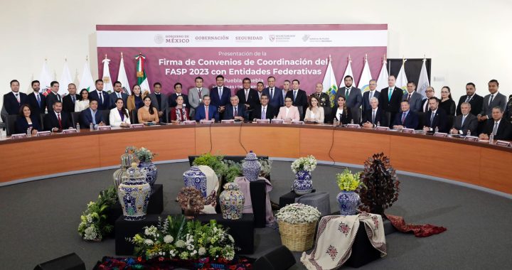 FIRMA GOBERNADOR DEL EDOMÉX ALFREDO DEL MAZO CONVENIOS DE COORDINACION PARA MEJORAR LA SEGURIDAD PÚBLICA EN LA ENTIDAD Y EN EL PAÍS