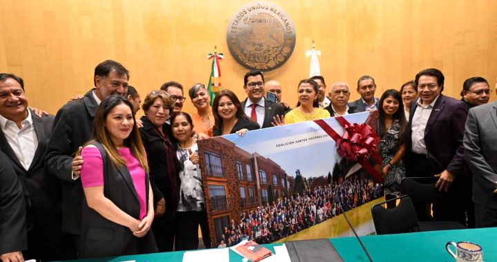 Delfina Gómez y diputados federales de MORENA, PT y PVEM dialogan sobre la Ley General de Educación