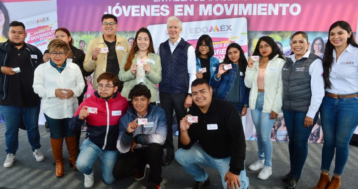RESPALDA ALFREDO DEL MAZO EL DESARROLLO DE LA JUVENTUD MEXIQUENSE CON ENTREGA DE TARJETAS JÓVENES EN MOVIMIENTO EDOMÉX