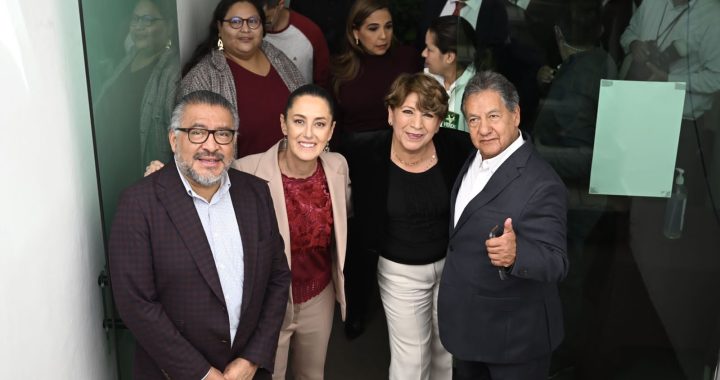 “Hemos sido elegidos para acabar con 100 años de corrupción”; Delfina Gómez se registra como candidata a gobernadora del Estado de México