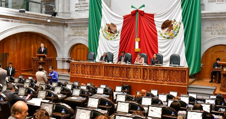 *Impulsan en el Congreso permiso menstrual*
