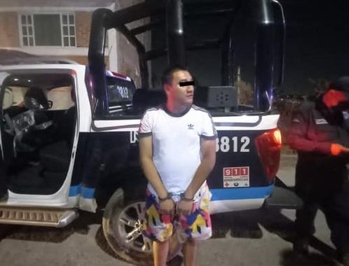DETIENEN A TRES POR ROBO DE VEHÍCULO EN NAUCALPAN