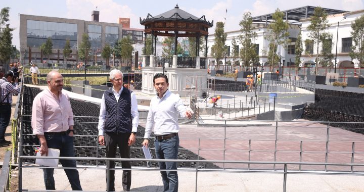 REALIZAN RECORRIDO POR LA PLAZA GONZÁLEZ ARRATIA EN TOLUCA