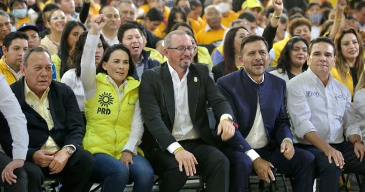 MI CORAZÓN ES DE IZQUIERDA, SUBRAYA DEL MORAL VELA EN EL 34 ANIVERSARIO DEL PRD