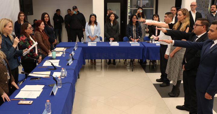 RINDEN PROTESTA NUEVOS INTEGRANTES DEL SIPINNA HUIXQUILUCAN