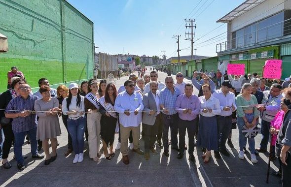 *LE CAMBIAN LA CARA A VIALIDAD EN LAS BODEGAS; VECINOS, COMERCIANTES Y LOCATARIOS RECONOCEN LABOR DE PEDRO RODRÍGUEZ POR TRABAJOS EN LA ZONA*