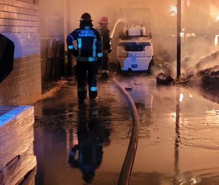 Elementos de Protección Civil y Bomberos del municipio
