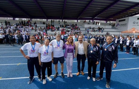 *CELEBRAN JUEGOS MUNICIPALES DE ADULTOS MAYORES EN ATIZAPÁN DE ZARAGOZA; HACEN VIBRAR EL DEPORTIVO ANA GABRIELA GUEVARA CON SU FUERZA Y EMOCIÓN*