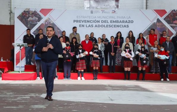 TONY RODRÍGUEZ Y MARÍA GÓMEZ LLEVAN LA ESTRATEGIA PARA PREVENIR EL EMBARAZO EN ADOLESCENTES, A LAS SECUNDARIAS DE TLALNEPANTLA; PROGRAMA ÚNICO EN SU TIPO A NIVEL MUNICIPAL