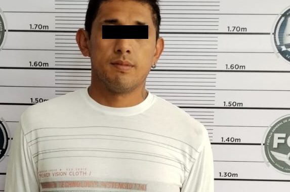 DETIENEN A NARCOMENUDISTA EN SAN LORENZO TOTOLINGA