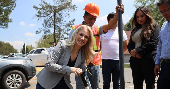 HUIXQUILUCAN DA INICIO A LA COLOCACIÓN DE LA NUEVA NOMENCLATURA EN CALLES Y VIALIDADES