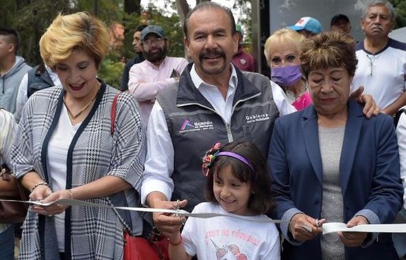 ENTREGA PEDRO RODRÍGUEZ REPAVIMENTACIÓN DEL BULEVAR CUAUTITLÁN IZCALLI, EN EL TRAMO QUE VA DE VILLAS DE LA HACIENDA A LUIS DONALDO COLOSIO, EN BENEFICIO DE MILES DE ATIZAPENSES