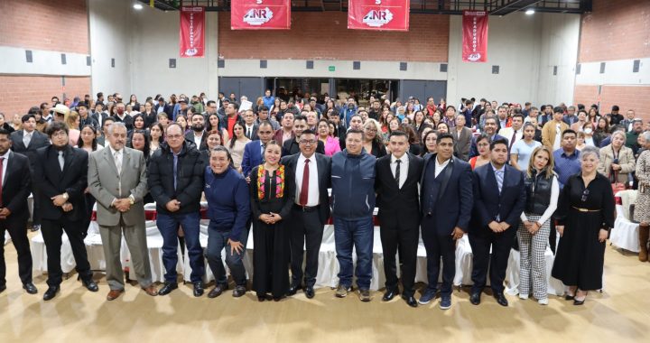 CON GRADUACIÓN DE BECARIOS RATIFICA ARMANDO NAVARRETE SU COMPROMISO CON LA EDUCACIÓN